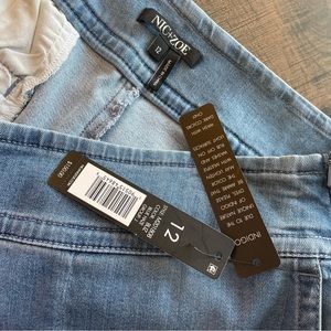 Brand new, never worn. NIC + ZOE crop pants.